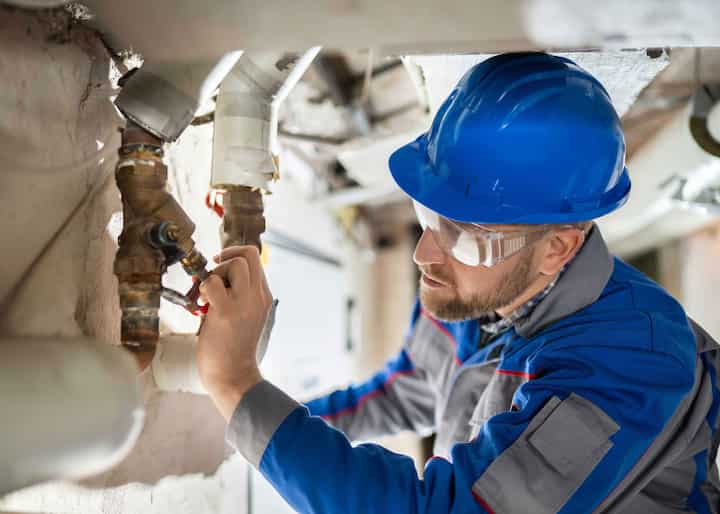 Water-Piper-Repair water damage prevention pipe repair